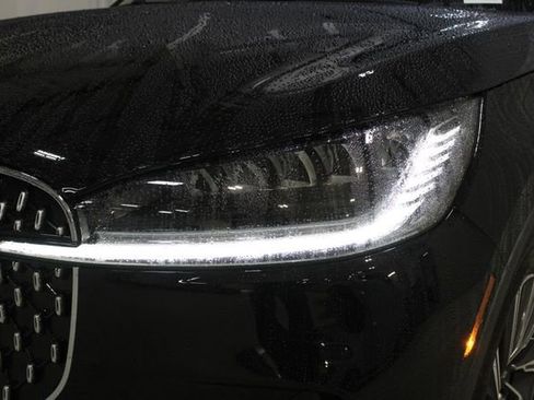 New 2026 Lincoln Aviator AWD image 33