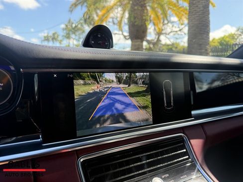 Used 2017 Porsche Panamera 4 image 20