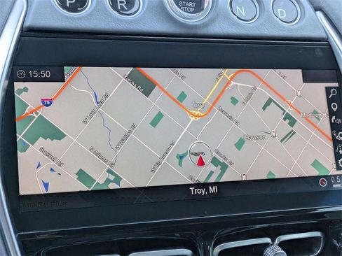 Used 2021 Aston Martin DBX Base image 25