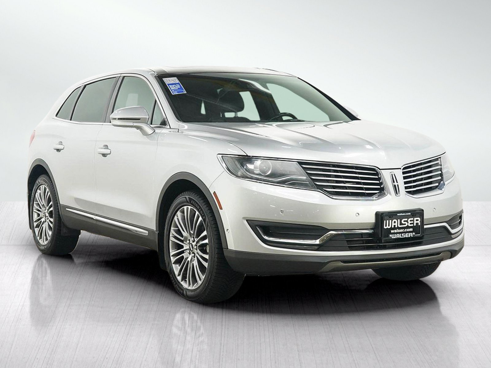 Used 2018 Lincoln MKX Reserve AWD/4WD image 7
