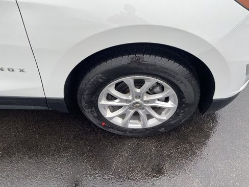 Used 2020 Chevrolet Equinox LS w/ LS Convenience Package image 24