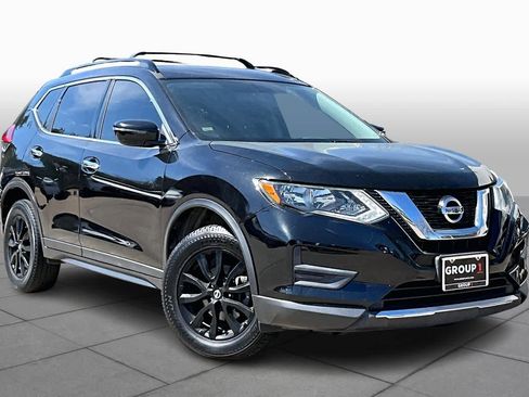 Used 2017 Nissan Rogue SV w/ Midnight Edition Package image 3