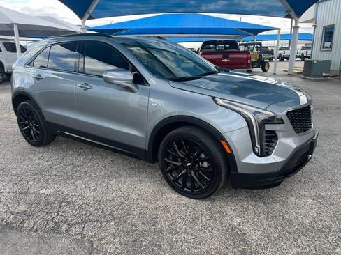 Used 2023 Cadillac XT4 Sport w/ Cold Weather Package FWD image 3