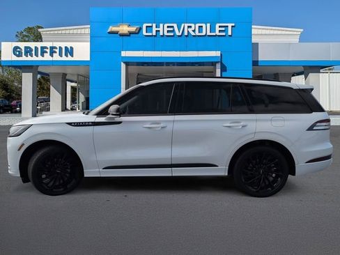 Used 2025 Lincoln Aviator Reserve w/ Equipment Group 201A AWD/4WD image 10