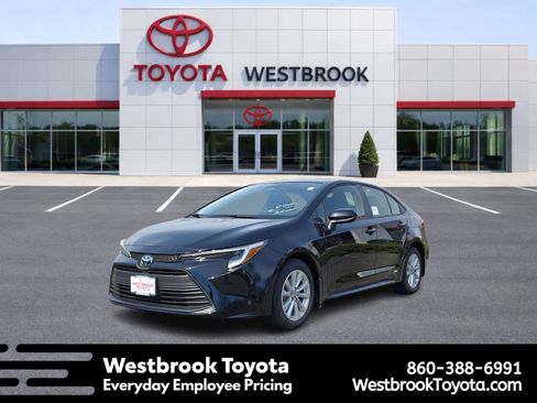 New 2026 Toyota Corolla LE image 1