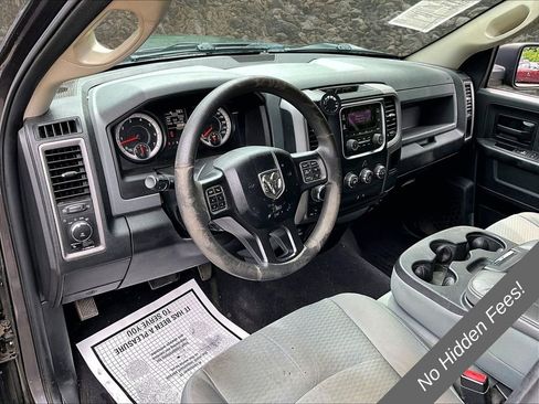 Used 2018 RAM 1500 Express AWD/4WD image 10