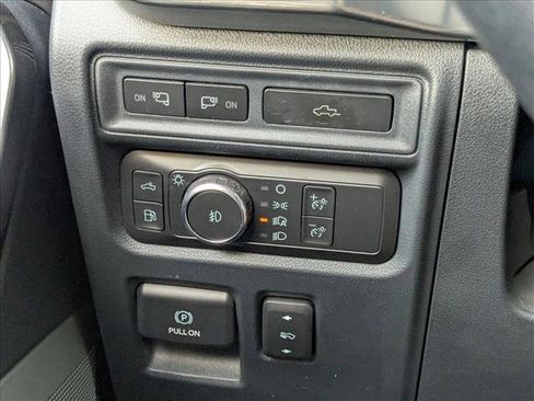 Used 2021 Ford F150 Lariat AWD/4WD image 11