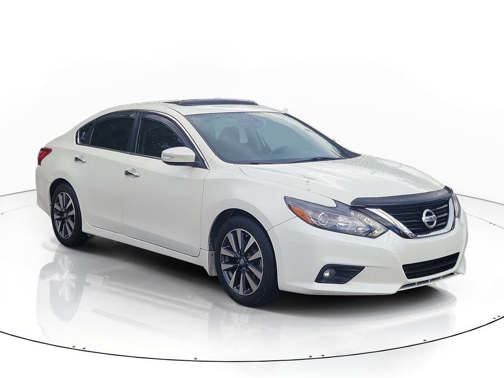 Used 2016 Nissan Altima 2.5 SL w/ 2.5 Technology w/LED Package FWD image 4