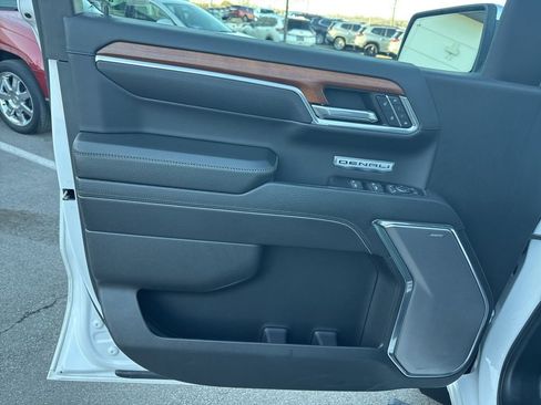 Used 2022 GMC Sierra 1500 Denali image 10
