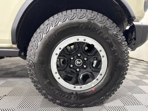 New 2026 Ford Bronco Badlands AWD/4WD image 14