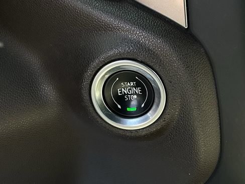 Used 2019 Chevrolet Silverado 1500 LT w/ Texas Edition RWD image 23