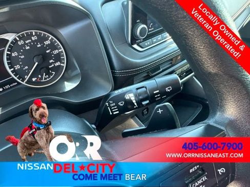 Used 2024 Nissan Rogue S FWD image 17