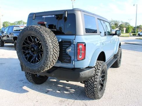 Used 2025 Ford Bronco Outer Banks AWD/4WD image 10