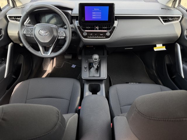 Used 2026 Toyota Corolla Cross LE FWD image 10