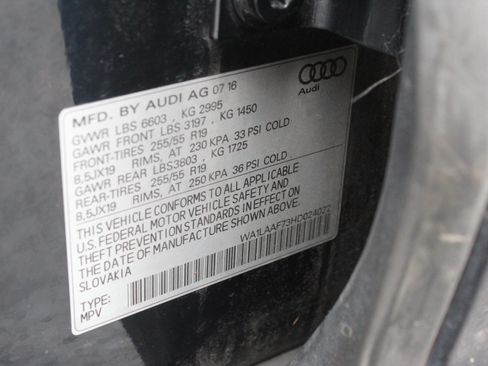 Used 2017 Audi Q7 3.0T Premium Plus AWD/4WD image 36