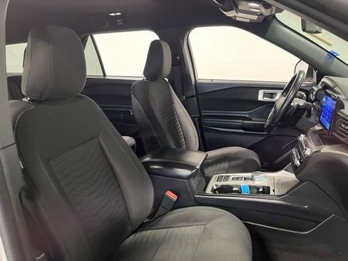Used 2020 Ford Explorer XLT image 10