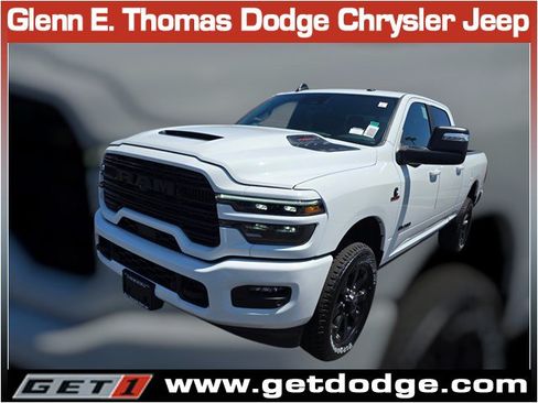 New 2026 RAM 2500 Laramie AWD/4WD image 3