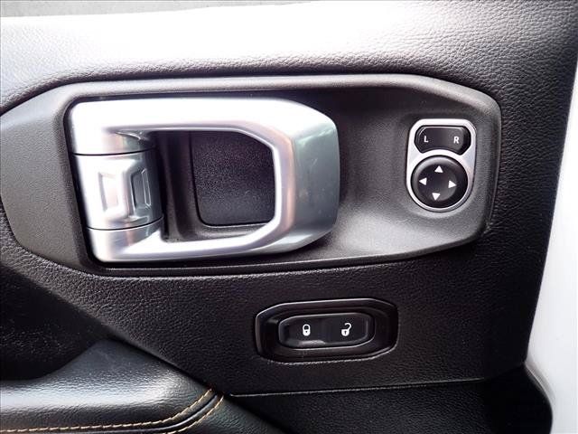 Used 2021 Jeep Gladiator Overland AWD/4WD image 15