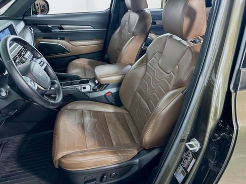 Used 2022 Kia Telluride SX w/ SX Prestige Package image 16