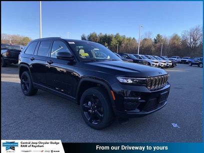 New 2025 Jeep Grand Cherokee Limited w/ Black Appearance Package