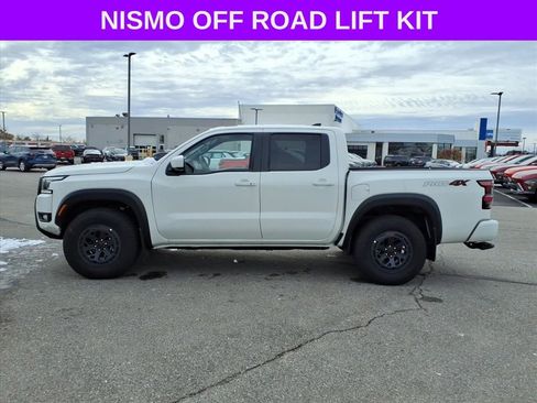 New 2025 Nissan Frontier PRO-4X AWD/4WD image 23