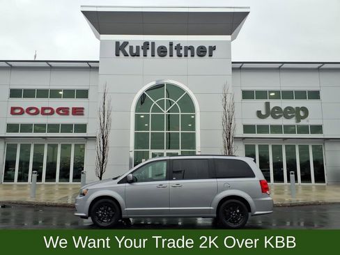 Used 2019 Dodge Grand Caravan GT image 1