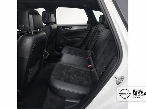 Used 2018 Porsche Macan image 15