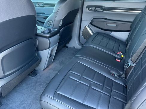 New 2026 Kia EV9 Land image 12