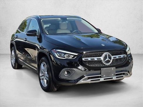 Used 2021 Mercedes-Benz GLA 250 4MATIC image 3