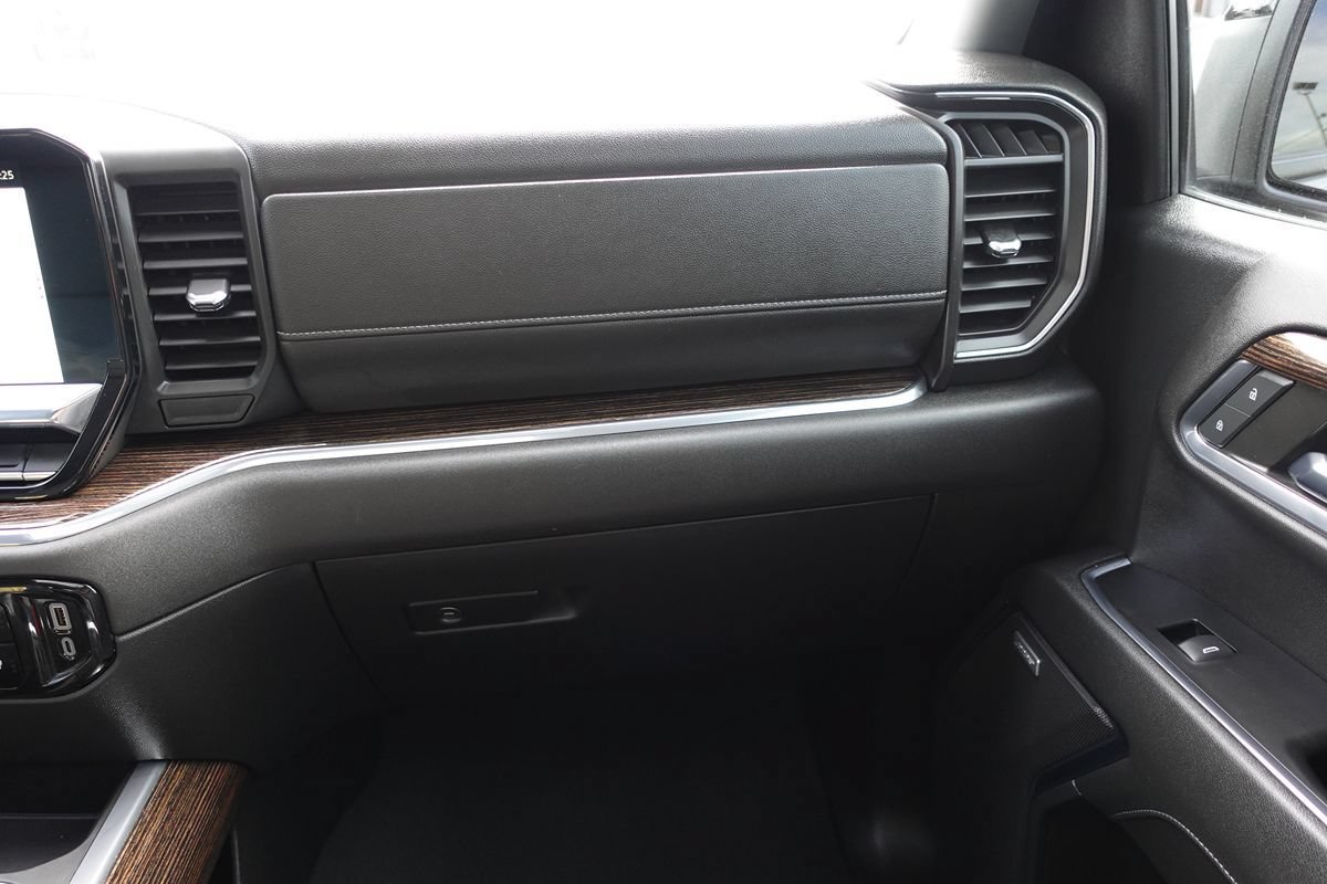 Used 2024 GMC Sierra 1500 Elevation w/ Elevation Premium Package AWD/4WD image 51