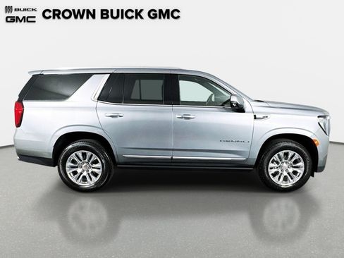 Used 2024 GMC Yukon Denali AWD/4WD image 4