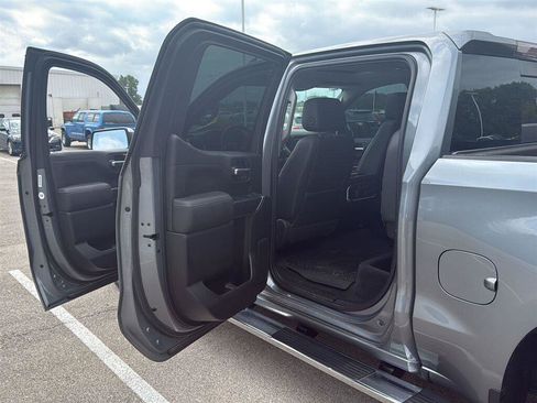 Used 2019 Chevrolet Silverado 1500 LTZ w/ LTZ Premium Package AWD/4WD image 10