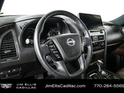 Used 2022 Nissan Armada Platinum w/ Captain's Chairs Package RWD image 4