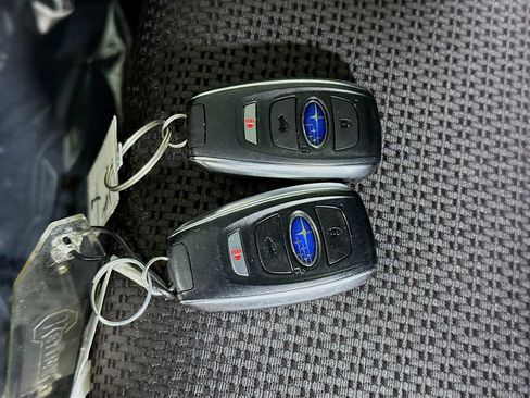 Certified 2025 Subaru Outback Premium w/ Popular Package #1 AWD/4WD image 35