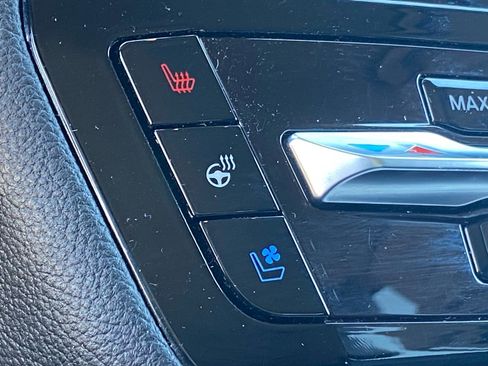 Certified 2023 Ford Explorer Limited AWD/4WD image 19