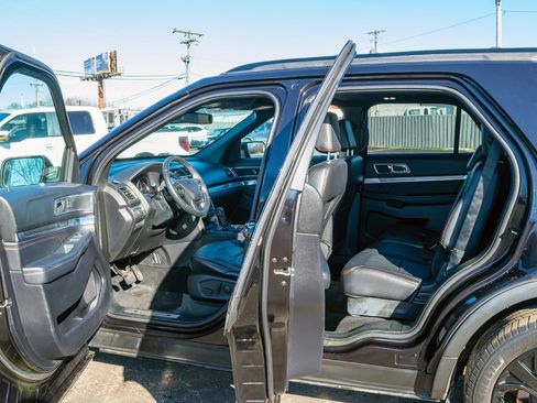 Used 2019 Ford Explorer Sport w/ Equipment Group 401A image 10