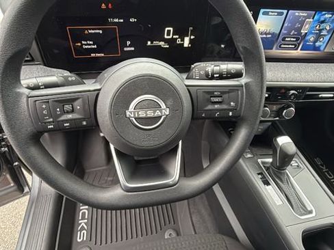 New 2026 Nissan Kicks S image 18