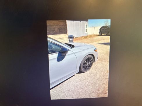 Used 2023 Honda Civic Sport image 2