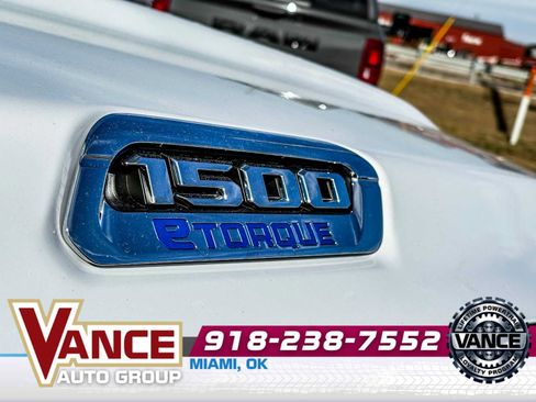 New 2026 RAM 1500 Laramie AWD/4WD image 9
