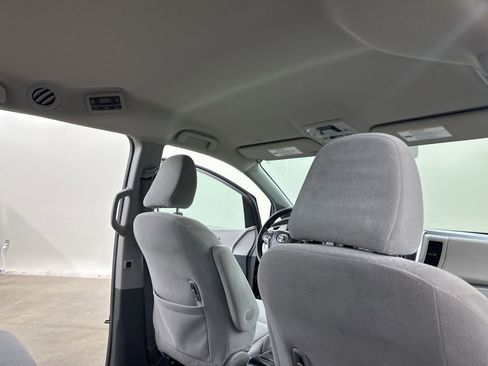 Used 2019 Toyota Sienna LE image 20