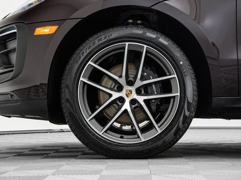 Used 2023 Porsche Macan image 8