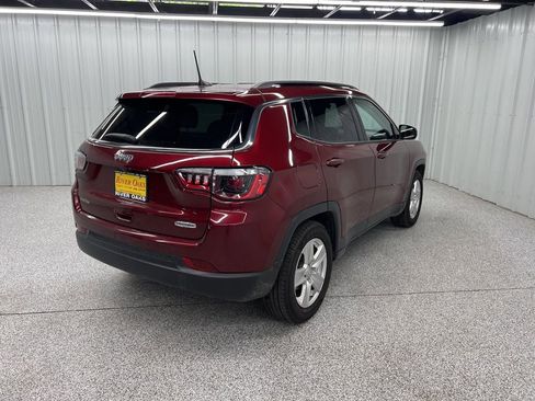 Used 2022 Jeep Compass Latitude FWD image 6