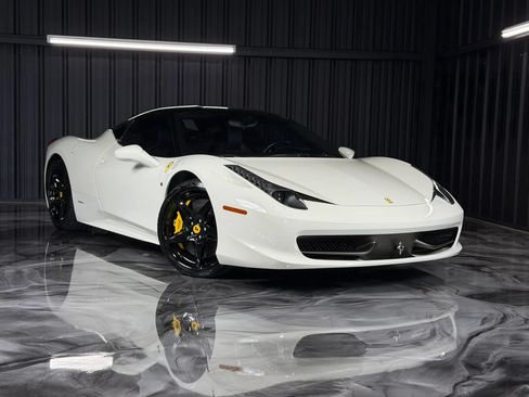 Used 2010 Ferrari 458 Italia Coupe RWD image 9