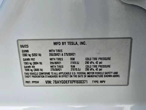 Used 2023 Tesla Model Y Performance AWD/4WD image 37