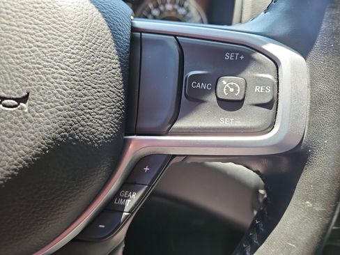 Used 2022 RAM 1500 Big Horn AWD/4WD image 25