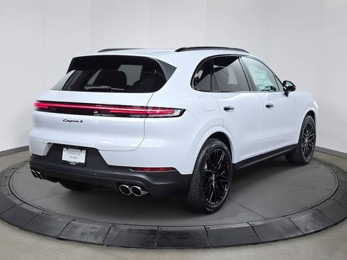New 2026 Porsche Cayenne S image 7