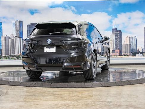 Used 2025 BMW iX xDrive50 AWD/4WD image 6