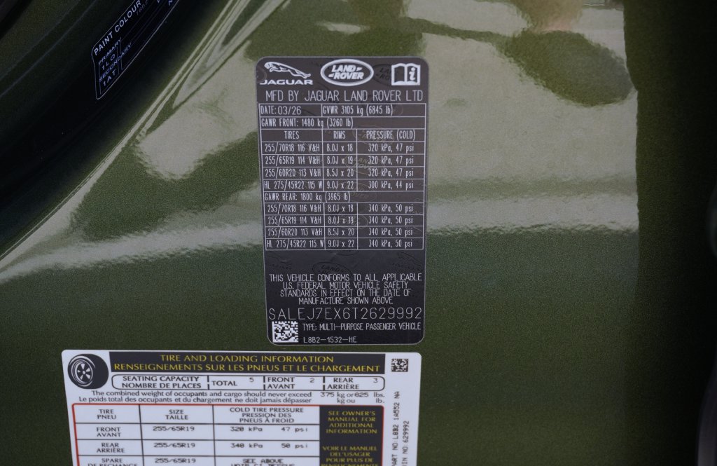 Used 2026 Land Rover Defender 110 S AWD/4WD image 29