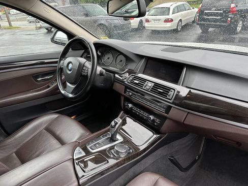 Used 2016 BMW 528i xDrive Sedan w/ Premium Package AWD/4WD image 11