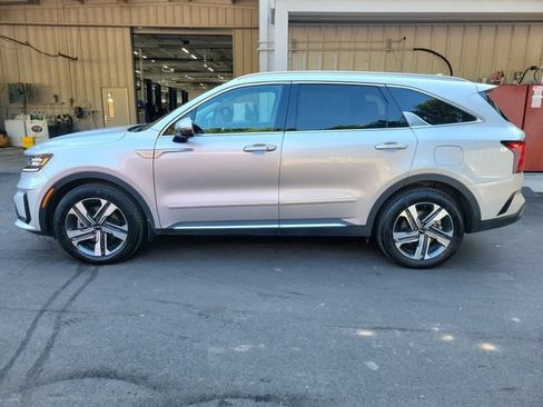 Used 2022 Kia Sorento SX Prestige AWD/4WD image 4